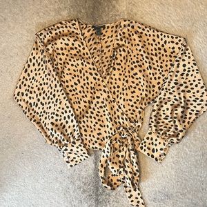 NWOT F21 Balloon Sleeve Cheetah Top (S)